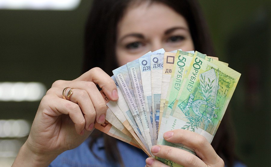 В Беларуси для медиков изменится схема оплаты труда