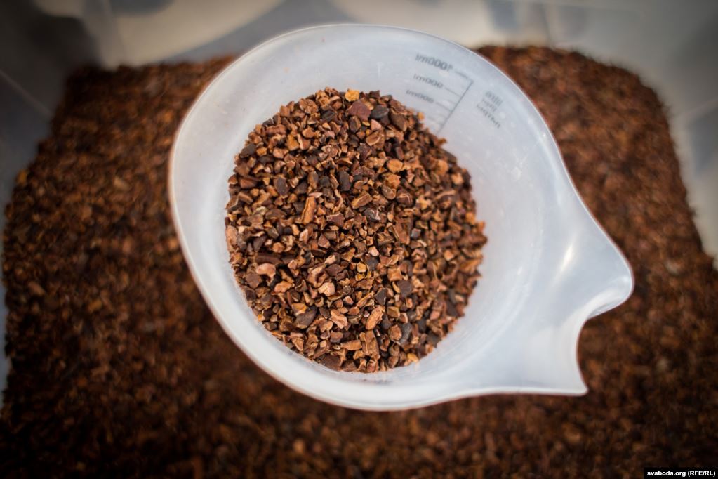 В Лиде производят крафтовый шоколад мирового уровня: репортаж
