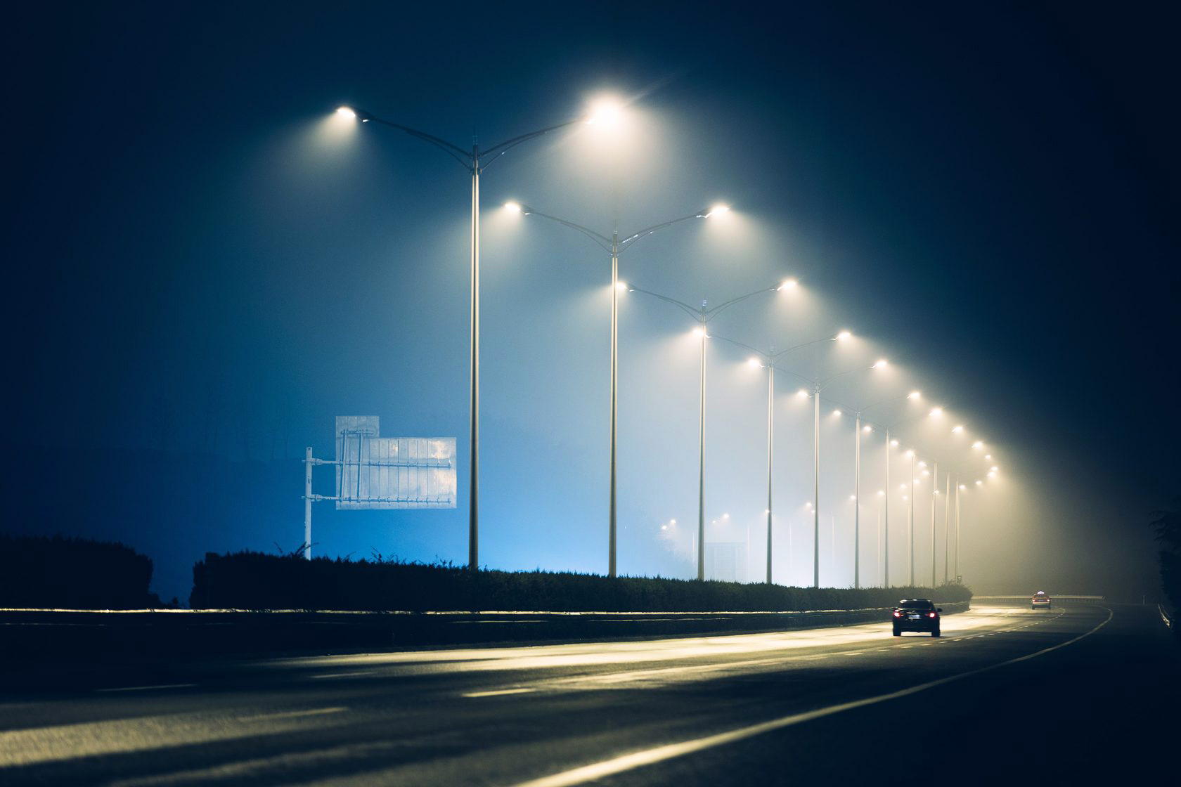 В Беларуси до 2026 года планируют установить светодиодные фонари во всех населенных пунктах