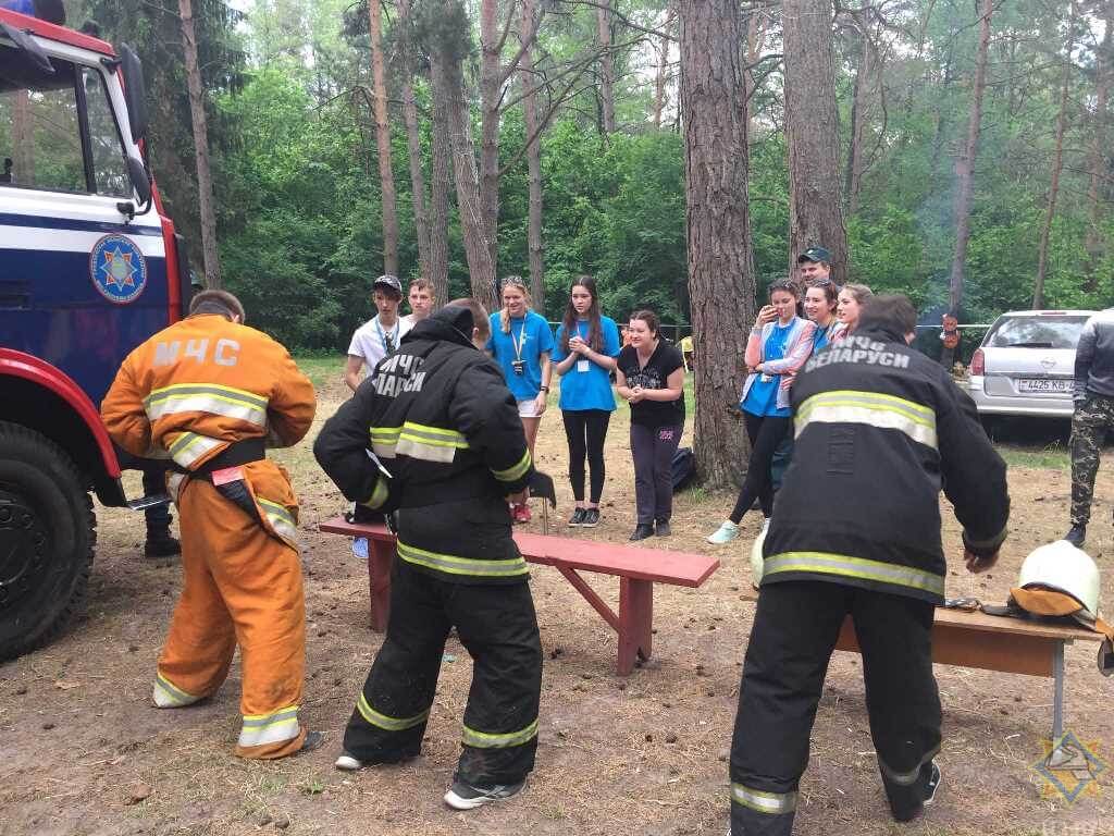 Под Лидой прошёл полевой слет юных спасателей-пожарных
