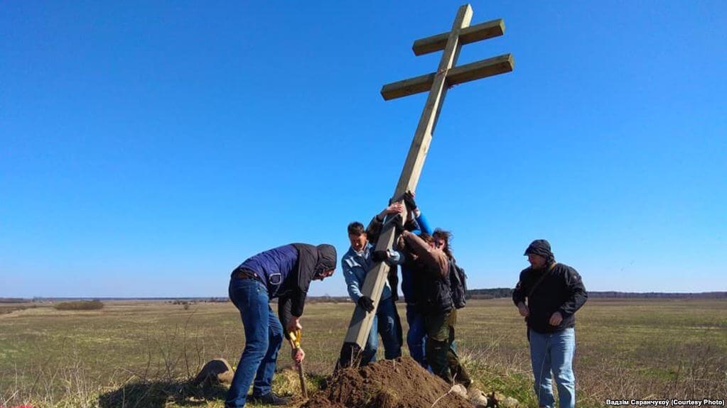 Под Лидой установили 5-метровый крест в честь повстанцев Калиновского