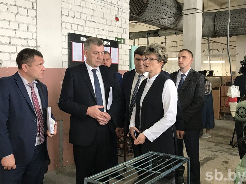 Заместитель Премьер-министра Юрий Назаров посетил восемь предприятий Лидского района